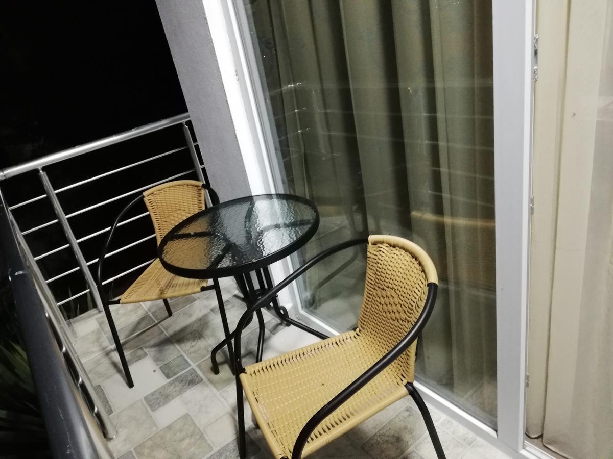 Albatross Kvariati Guest House Exterior foto