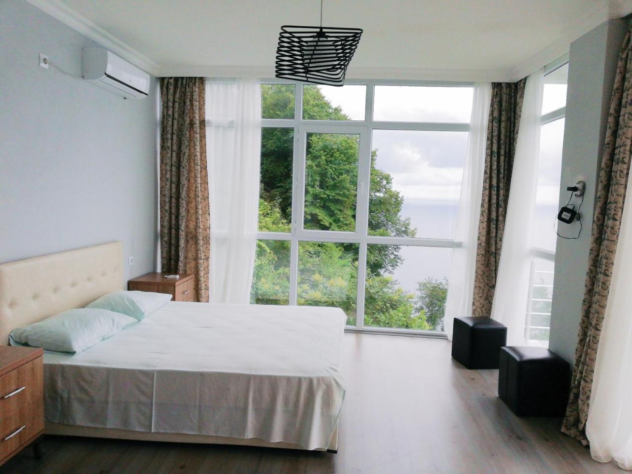 Albatross Kvariati Guest House Exterior foto