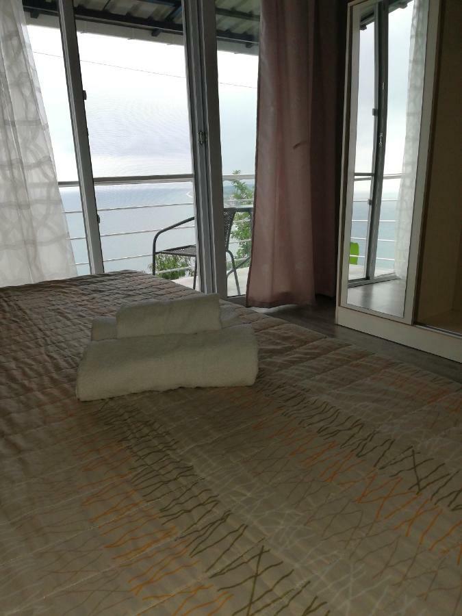Albatross Kvariati Guest House Exterior foto